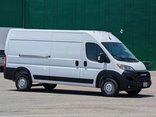 Bright White Clearcoat 2026 RAM ProMaster 2500 Tradesman