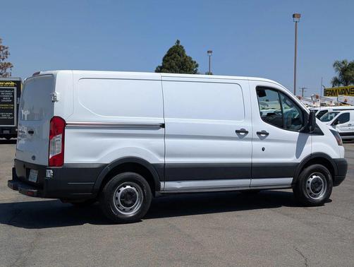 Oxford White 2017 Ford Transit-150 Base