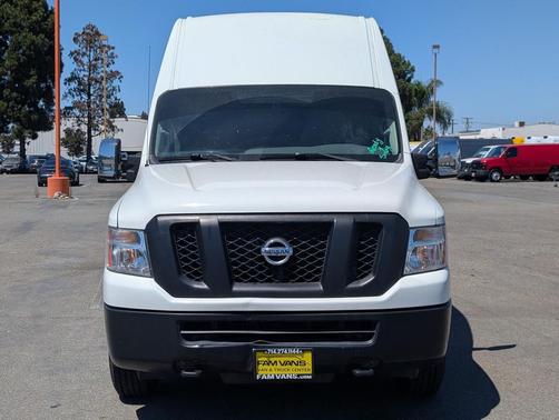 2018 Nissan NV Cargo NV1500 SL V8
