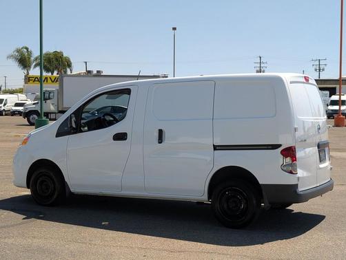 2021 Nissan NV200 S