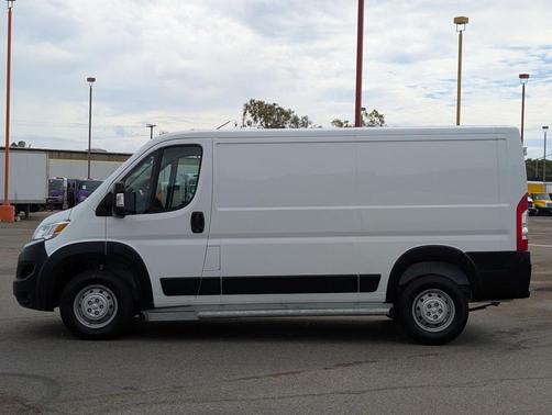 2023 RAM ProMaster 2500 Base