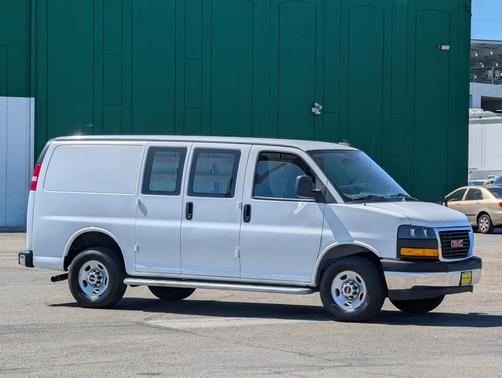 2024 GMC Savana 2500 Work Van