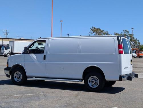 2024 GMC Savana 2500 Work Van
