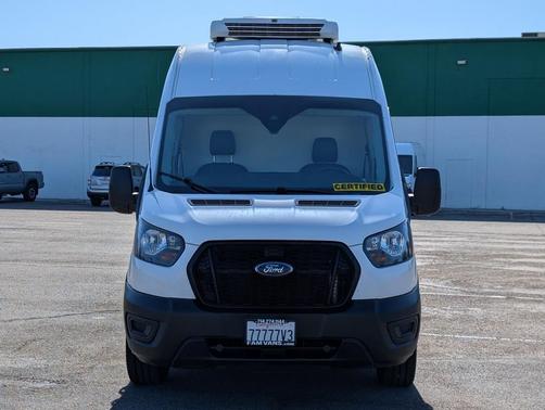 Oxford White 2022 Ford Transit-250 Base