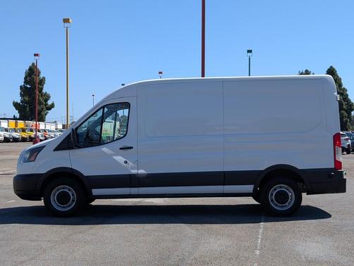 Oxford White 2018 Ford Transit-150 Base