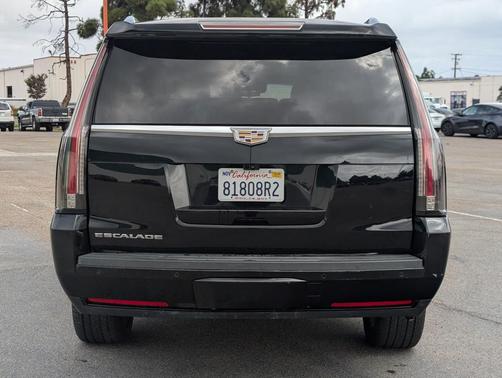 2017 Cadillac Escalade ESV Luxury