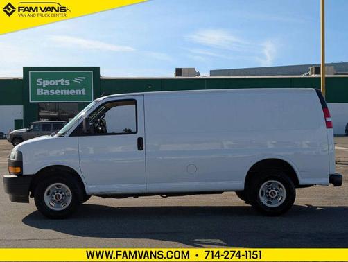 Summit White 2019 GMC Savana 2500 Work Van