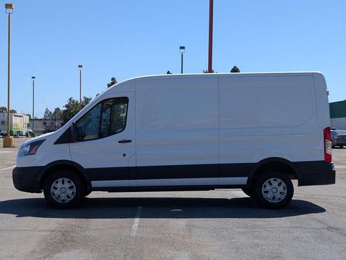 Oxford White 2023 Ford E-Transit T-350 Medium Roof