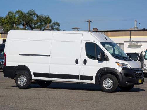 2025 RAM ProMaster 2500 Tradesman