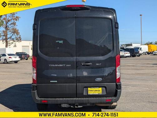 2022 Ford Transit-350 XLT