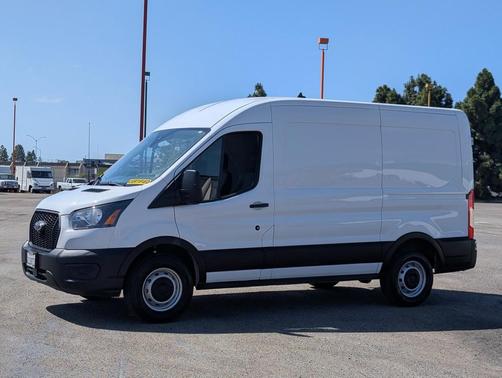 Oxford White 2022 Ford Transit-150 Base