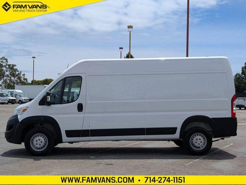 Bright White Clearcoat 2026 RAM ProMaster 2500 Tradesman