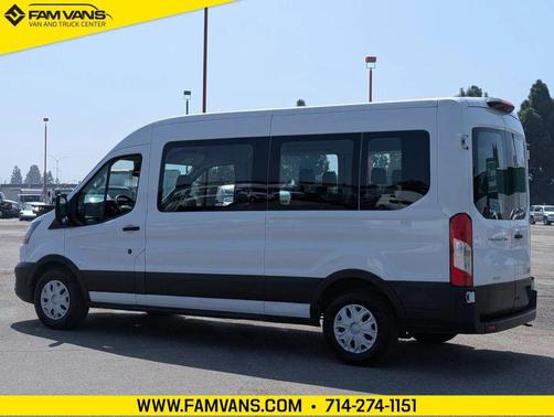 Oxford White 2022 Ford Transit-350 XL