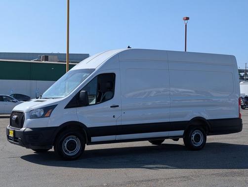 Oxford White 2022 Ford Transit-250 Base