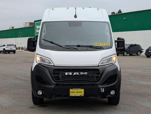 Bright White Clearcoat 2026 RAM ProMaster 2500 Tradesman