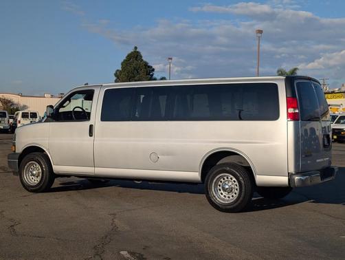 2019 Chevrolet Express 3500 LT