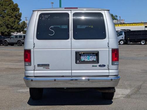 Ingot Silver Metallic 2013 Ford E350 Super Duty XLT