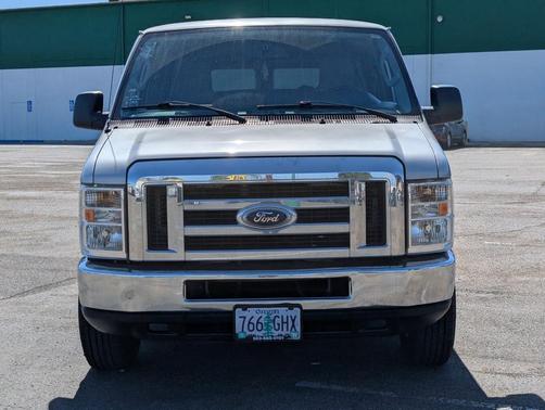 Ingot Silver Metallic 2013 Ford E350 Super Duty XLT
