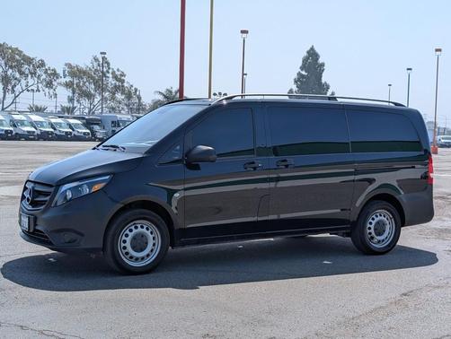 2021 Mercedes-Benz Metris Base