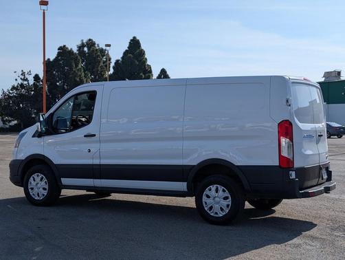 2022 Ford Transit-350 Base