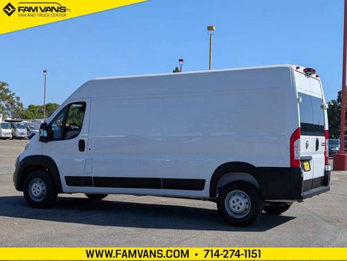 Bright White Clearcoat 2023 RAM ProMaster 2500 High Roof