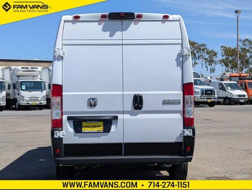 Bright White Clearcoat 2025 RAM ProMaster 2500 Tradesman