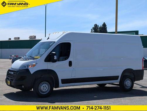 Bright White Clearcoat 2025 RAM ProMaster 2500 Tradesman