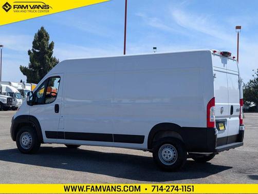 Bright White Clearcoat 2025 RAM ProMaster 2500 Tradesman
