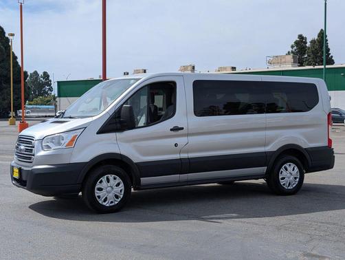 Ingot Silver Metallic 2017 Ford Transit-150 XLT