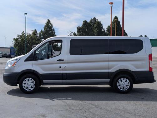 2017 Ford Transit-150 XLT