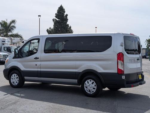 2017 Ford Transit-150 XLT