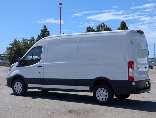 Oxford White 2023 Ford E-Transit T-350 Medium Roof