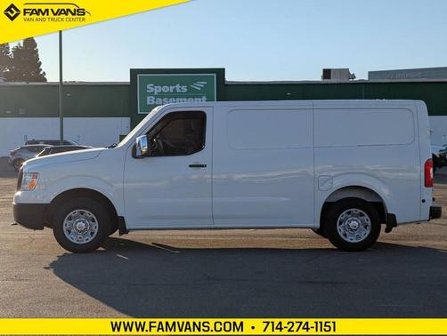 2016 Nissan NV Cargo NV2500 HD SV V8