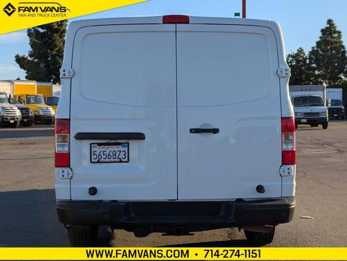 2016 Nissan NV Cargo NV2500 HD SV V8