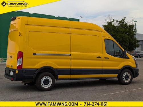 2022 Ford Transit-250 Base