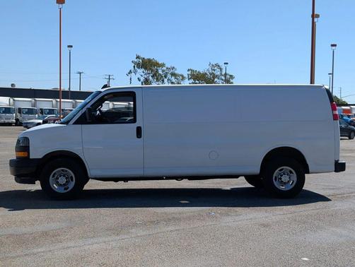 Summit White 2019 Chevrolet Express 2500 Work Van