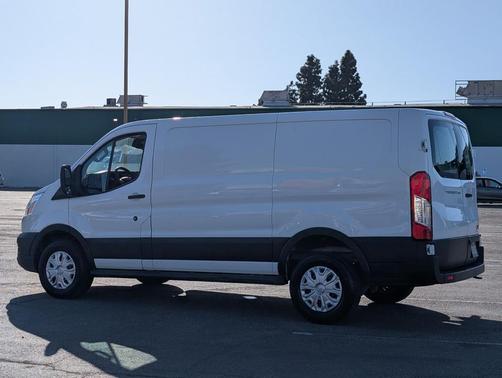2021 Ford Transit-250 Base
