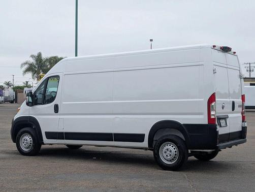 Bright White Clearcoat 2026 RAM ProMaster 2500 Tradesman