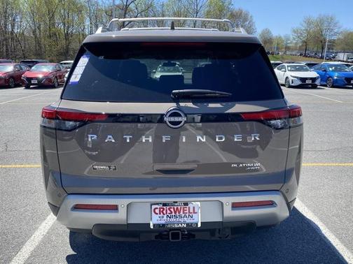 2025 Nissan Pathfinder Platinum 4WD