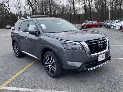 2025 Nissan Pathfinder Platinum 4WD