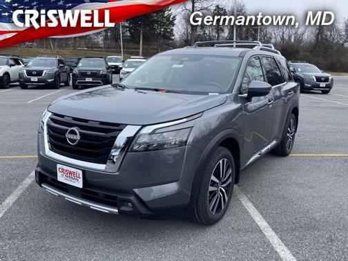 2025 Nissan Pathfinder Platinum 4WD