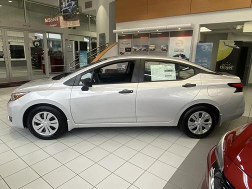 2025 Nissan Versa 1.6 S