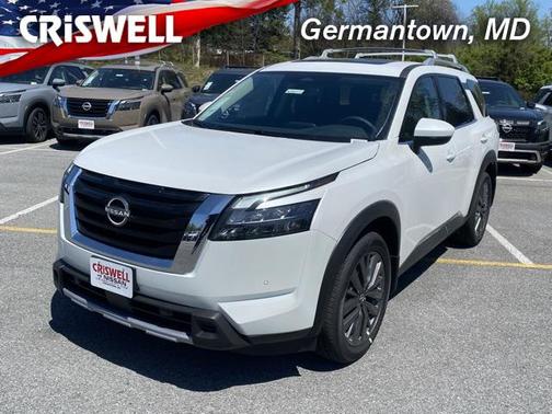 2025 Nissan Pathfinder SL 4WD