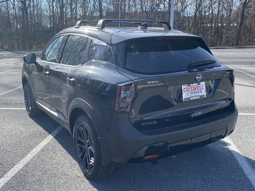 2026 Nissan Kicks SR