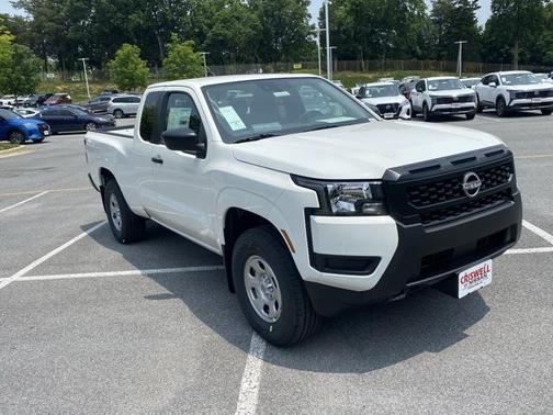 2025 Nissan Frontier S