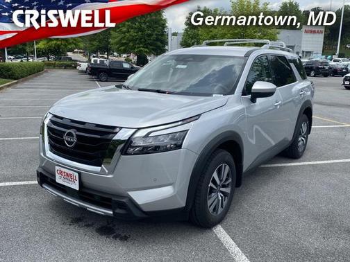 2025 Nissan Pathfinder SL 4WD