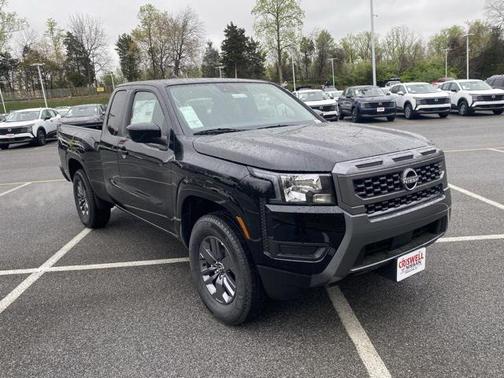 2025 Nissan Frontier SV