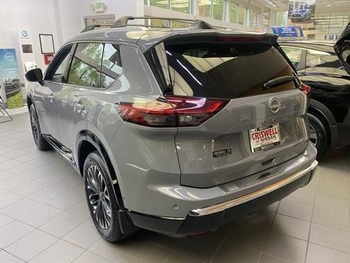 2025 Nissan Rogue Platinum