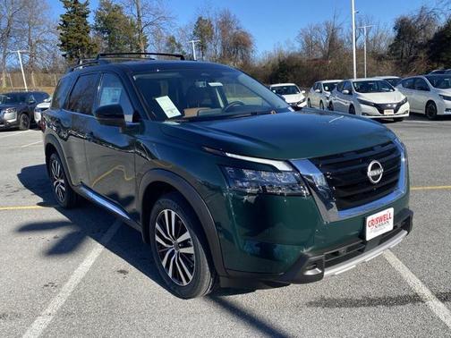 2025 Nissan Pathfinder Platinum 4WD