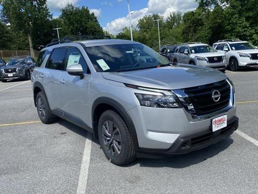 2025 Nissan Pathfinder SV 4WD